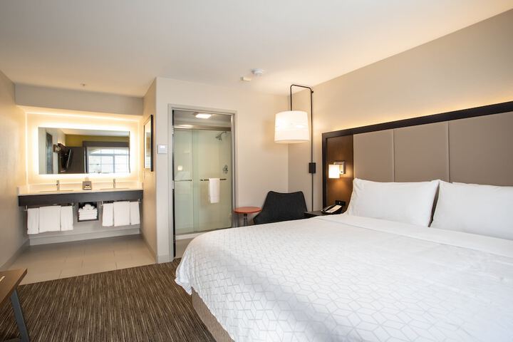 Room 10 of 47