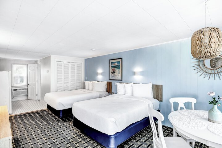 Room 12 of 40