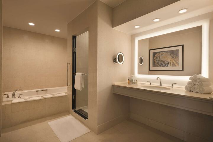 Room 10 of 62