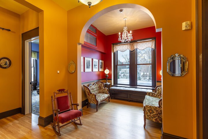 Steele Mansion
