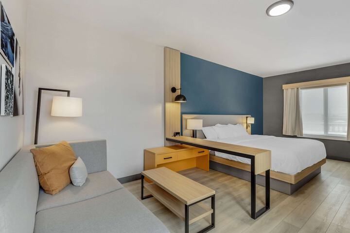 Room 20 of 32