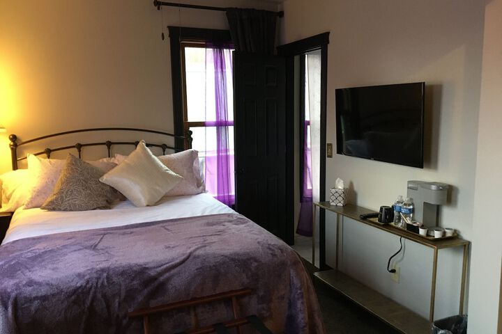 Room 62 of 92