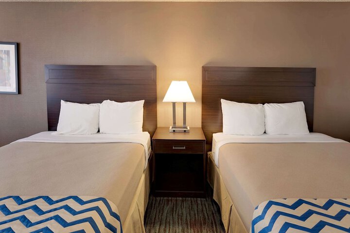 Room 8 of 15