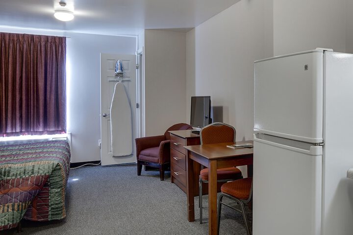 Room 29 of 61