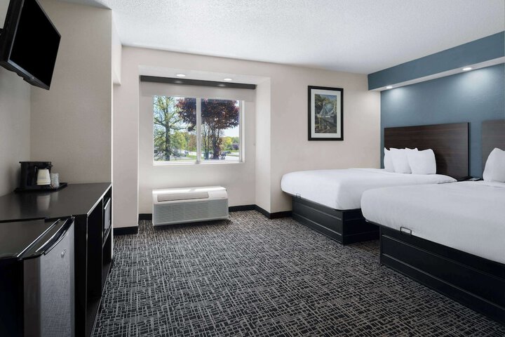 Room 22 of 36