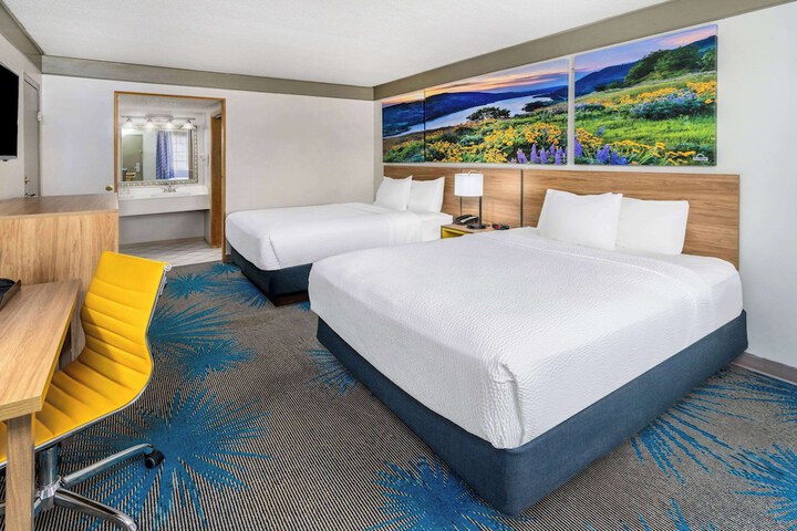 Room 17 of 26