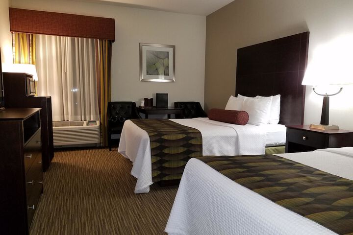 Room 11 of 16
