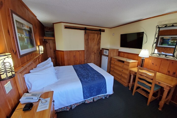 Room 14 of 145
