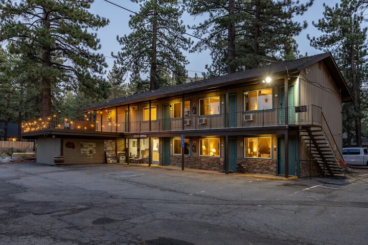 Hotel 9 of 68