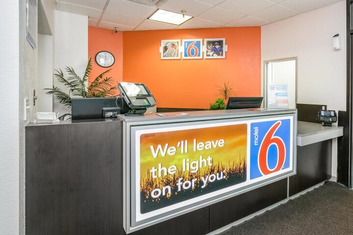 MOTEL 6 MINNEAPOLIS AIRPORT - MALL OF AM