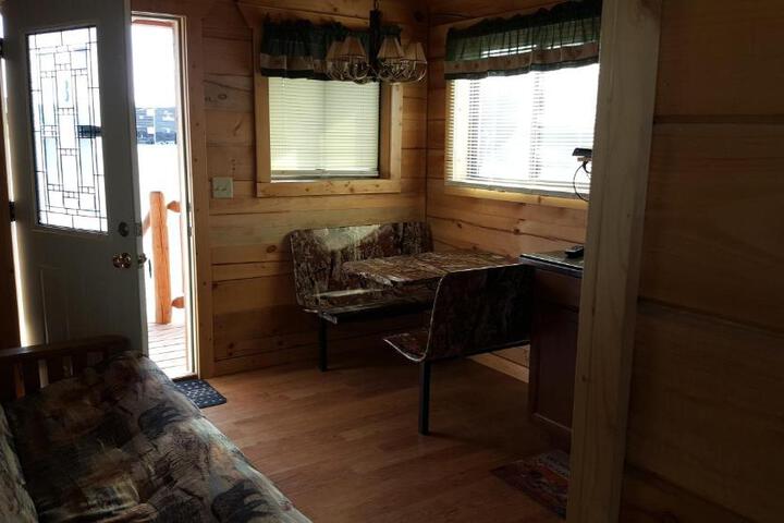 Country Cabins Hotel