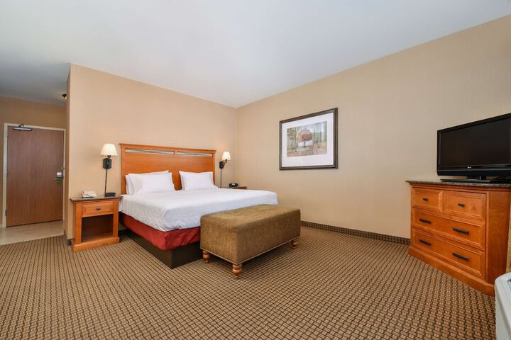 Room 19 of 38