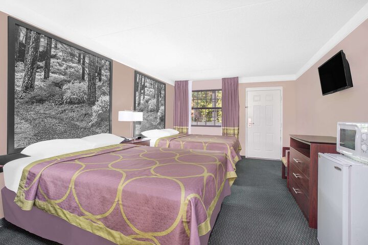 Room 15 of 15
