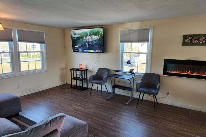 Jonathan Edwards Motel