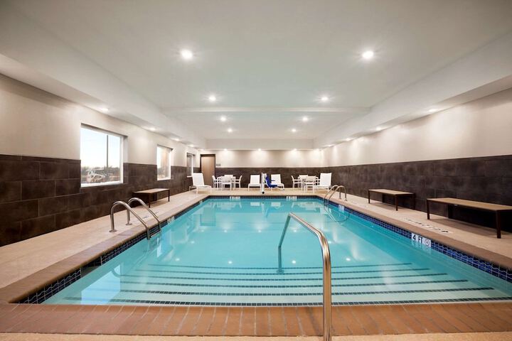 Pool 2 of 15