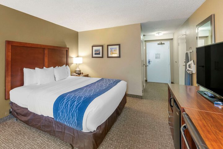 Room 15 of 30