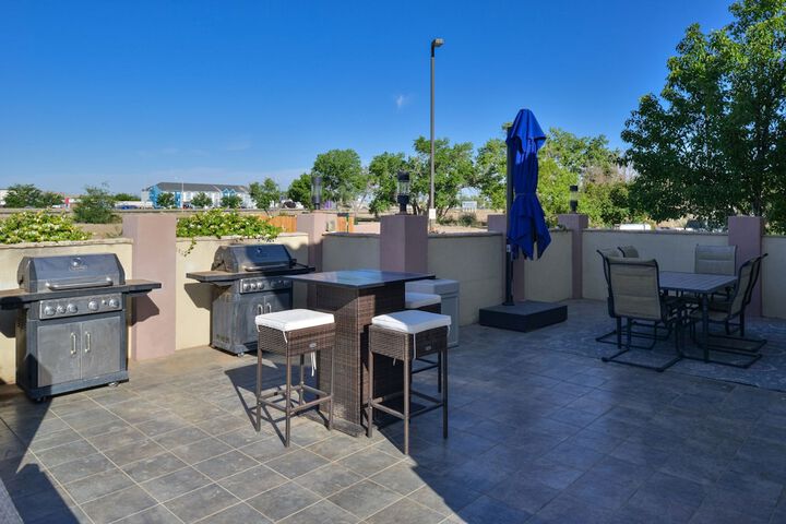 Holiday Inn Express Farmington - Bloomfield by IHG