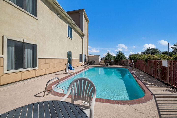 Pool 7 of 68