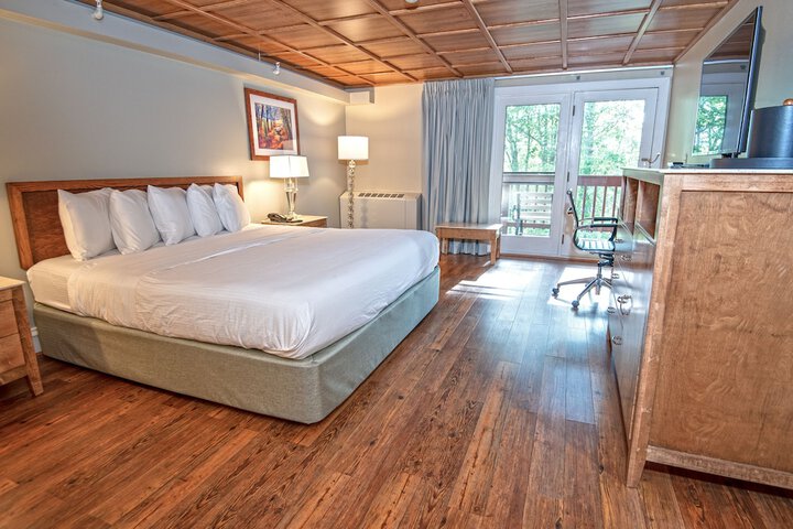 Room 52 of 108