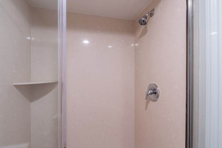 Room 80 of 113