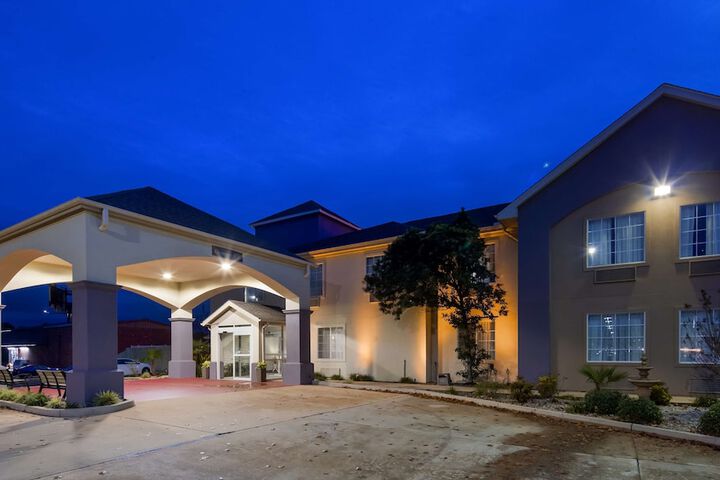 Hotel 2 of 53