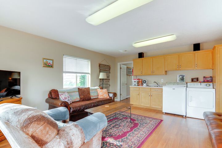 Charming Barn Apt in Boulder! Gateway to Parks!