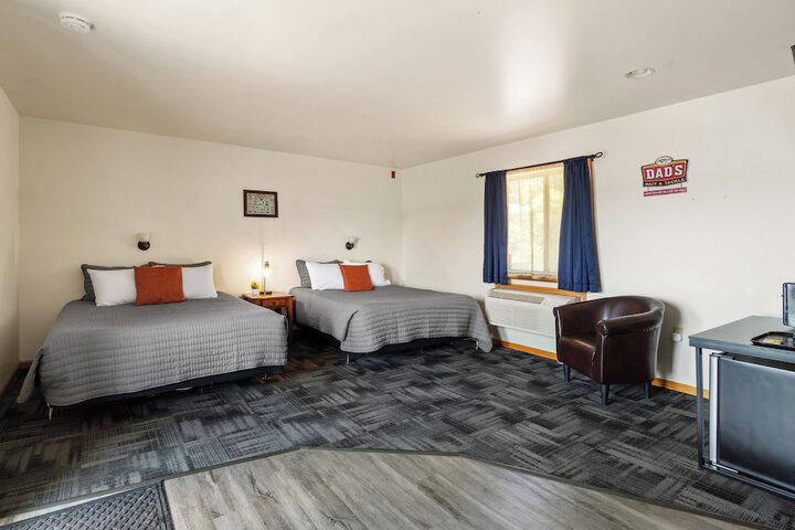 Room 110 of 154