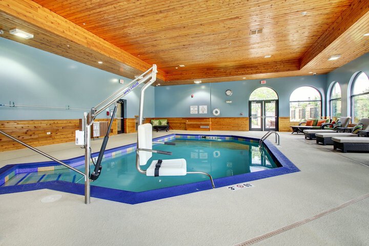 Holiday Inn Express & Suites Aurora - Naperville by IHG