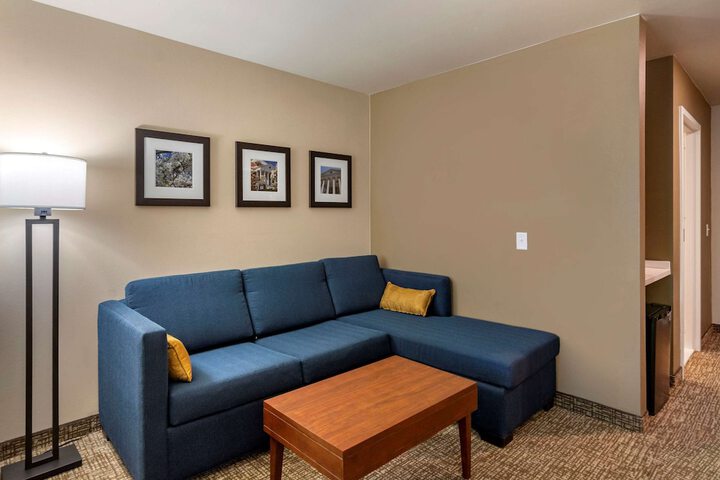 Room 16 of 27