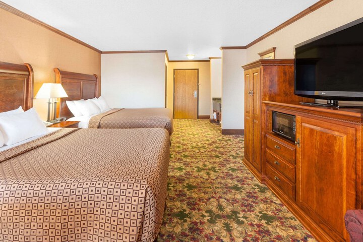 Room 16 of 27