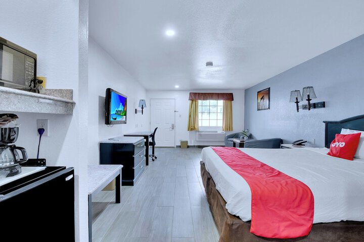 Room 34 of 48