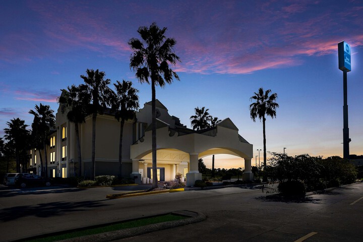 Hotel 3 of 45
