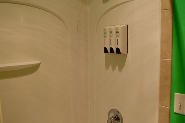 Room 14 of 33
