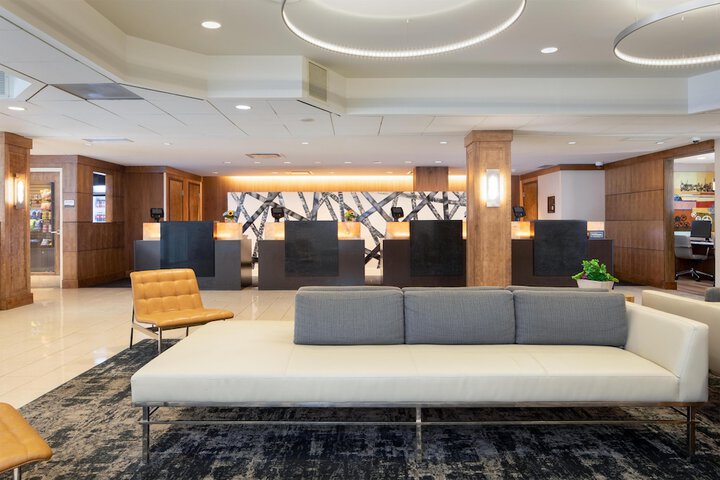 DoubleTree by Hilton Hotel & Suites Pittsburgh Downtown