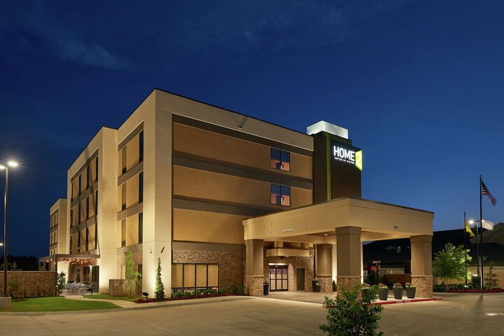 Hotel 2 of 34