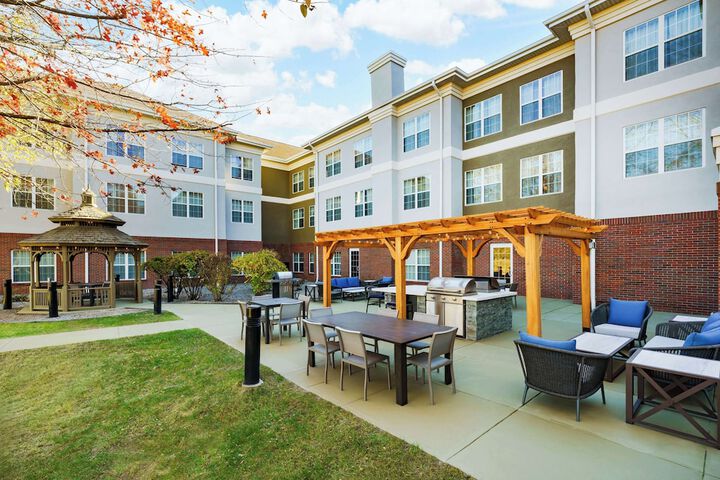 Homewood Suites by Hilton Providence / Warwick