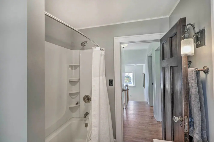 Historic Illinois Home Near Mississippi River