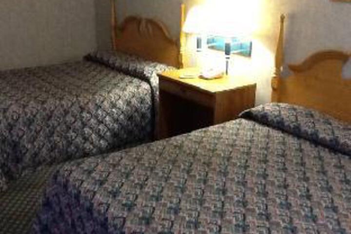 Room 2 of 5