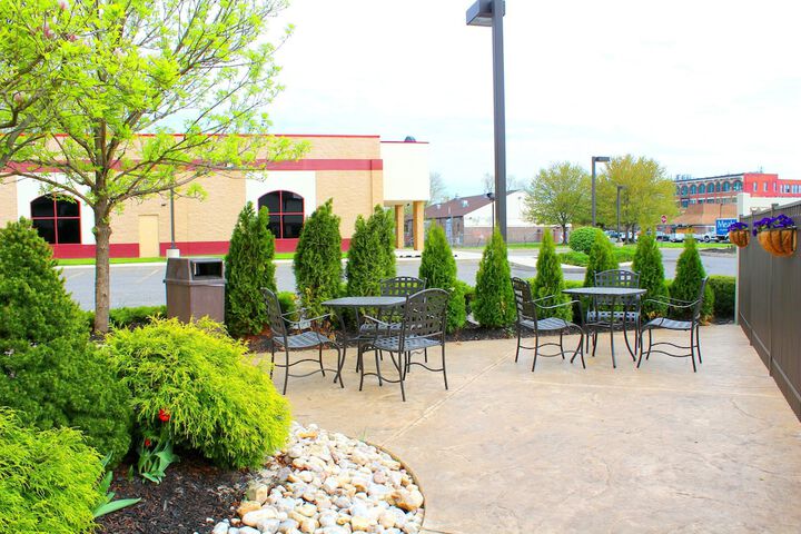 Terrace/Patio 36 of 37
