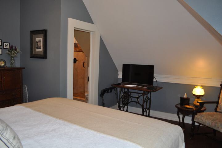 Kennedy Manor B & B