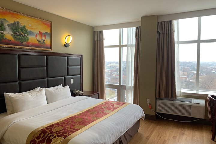 Room 22 of 34