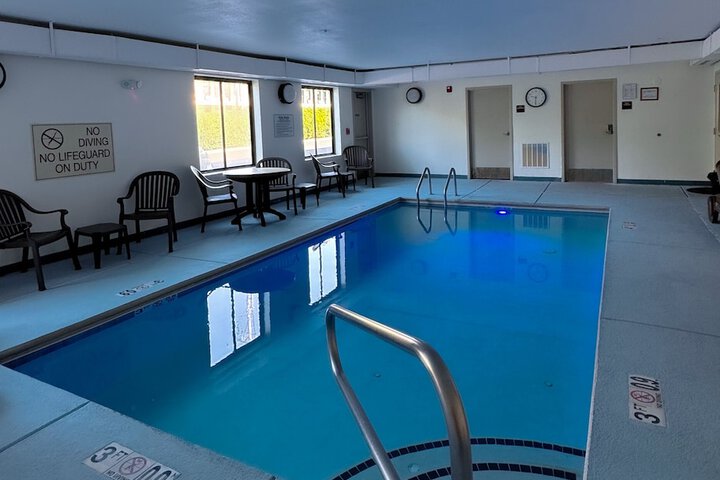 Sleep Inn & Suites Manchester near Arnold AFB