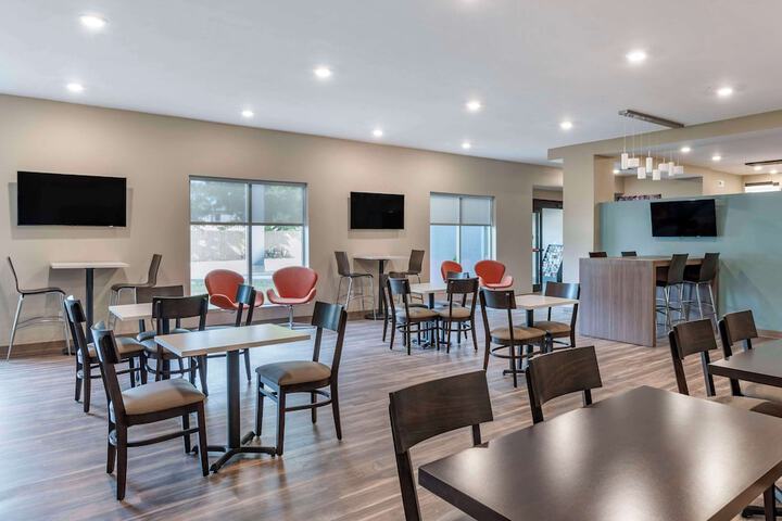 MainStay Suites Georgetown Lexington North