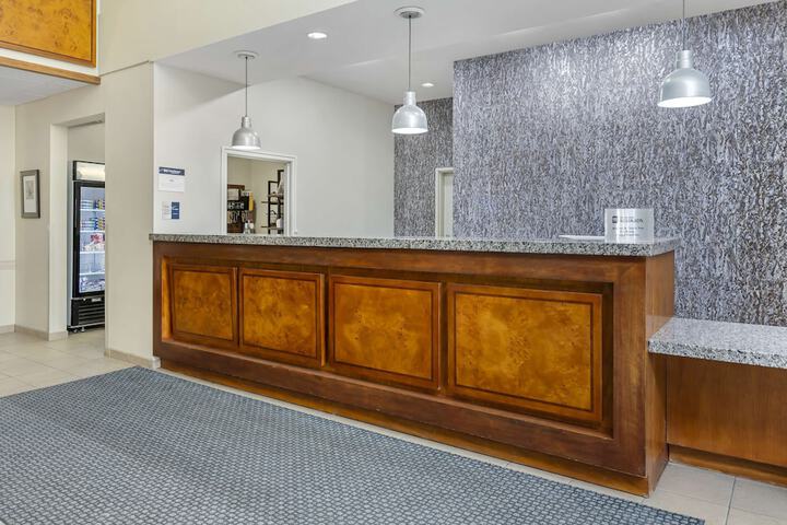 Best Western Plus Peppertree Inn at Omak