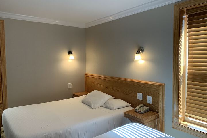 Room 12 of 21