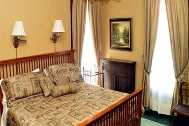 Herrold on Hill Bed and Breakfast