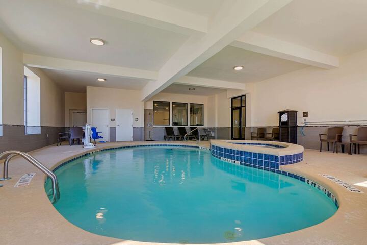 Pool 4 of 33