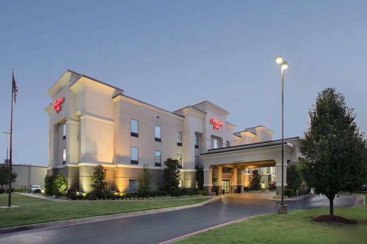 Hotel 2 of 32