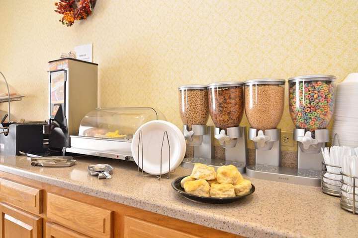 Breakfast/Coffee Service 44 of 54