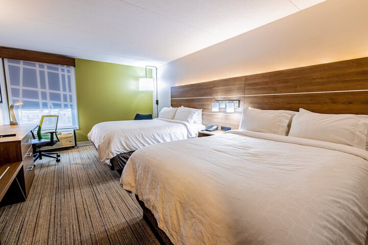 Room 25 of 63
